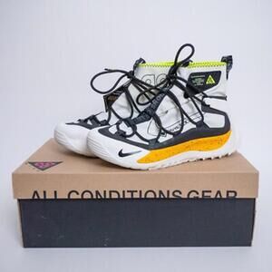 Size M6.5 W8 - Nike ACG Air Terra Antarktik Gore-Tex University Gold *RARE* NIB